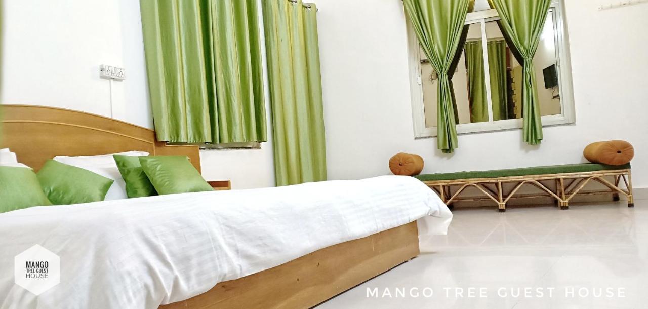 Mango Tree Guest House Rishīkesh Exteriör bild