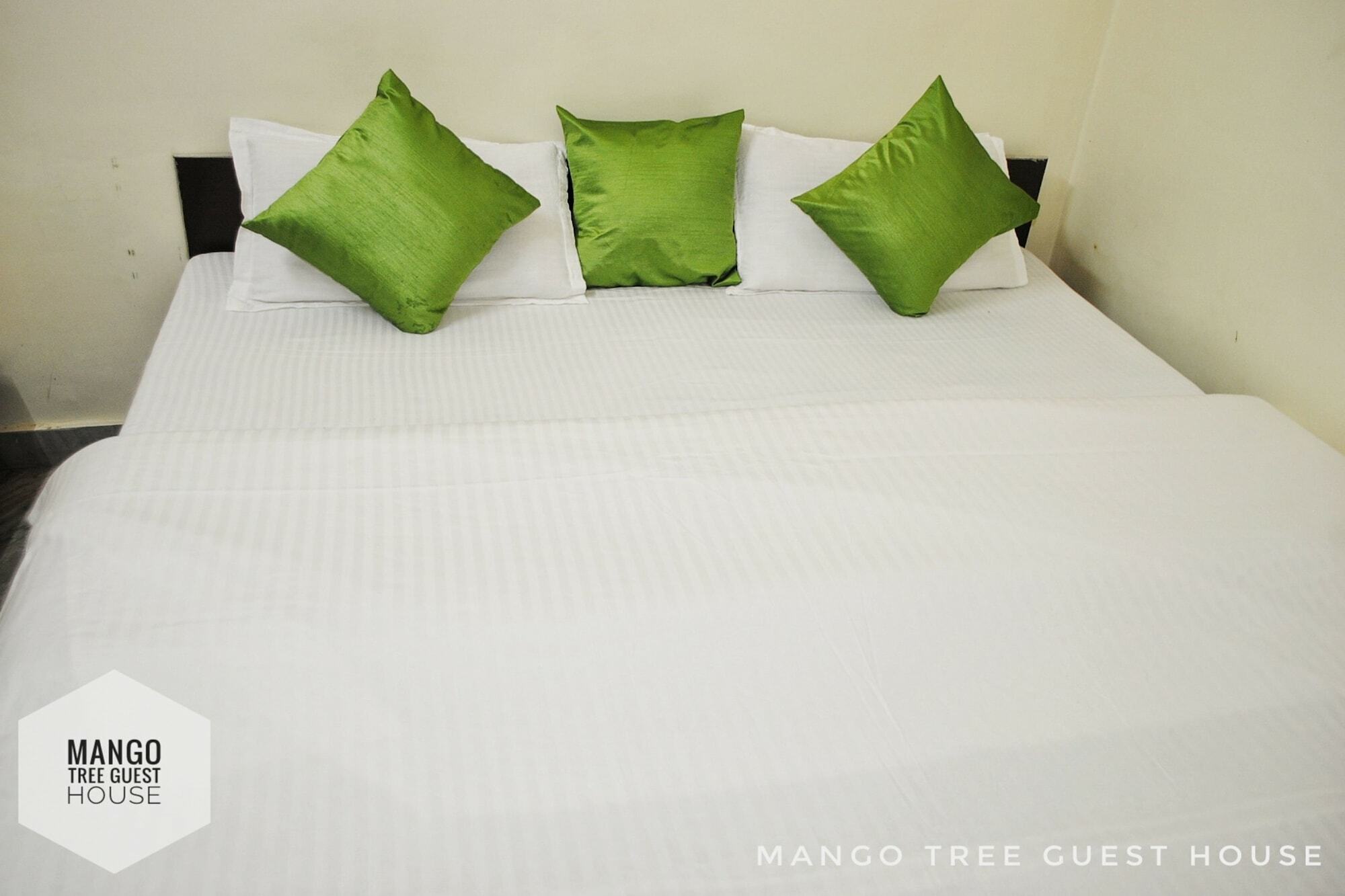 Mango Tree Guest House Rishīkesh Exteriör bild